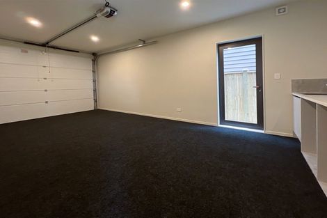 Photo of property in 46c Tiroroa Avenue, Te Atatu South, Auckland, 0610