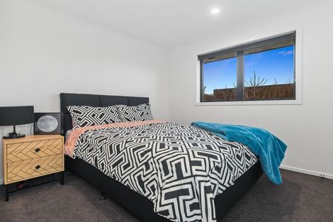 Photo of property in 2/12 Onukutara Place, Huntington, Hamilton, 3281