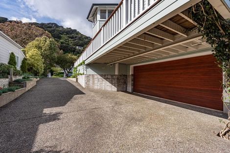 Photo of property in 5-7 Mahoe Street, Eastbourne, Lower Hutt, 5013