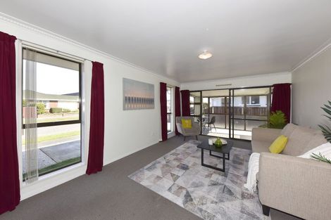 Photo of property in 1/17 Apollo Place, Papanui, Christchurch, 8052