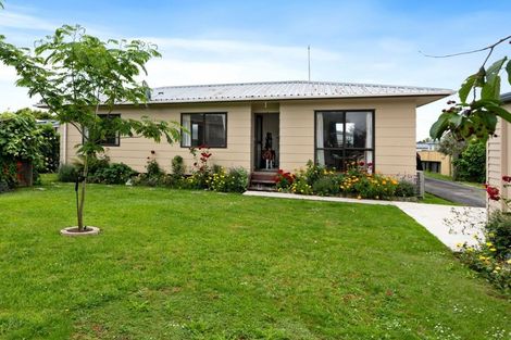 Photo of property in 10a Charles Road, Hannahs Bay, Rotorua, 3010
