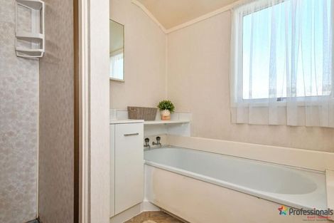 Photo of property in 7 Bluewater Place, Wattle Downs, Auckland, 2103