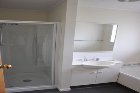 Photo of property in 33 Coventry Avenue, Tamatea, Napier, 4112