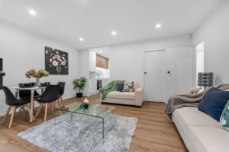 Photo of property in 4/43 Mcleod Road, Henderson, Auckland, 0612