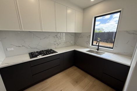 Photo of property in 21 Catalina Avenue, Rosehill, Papakura, 2113