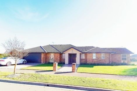 Photo of property in 2 Okuku Place, Hei Hei, Christchurch, 8042