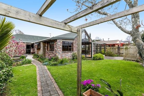 Photo of property in 3 Rennell Street, Frankleigh Park, New Plymouth, 4310