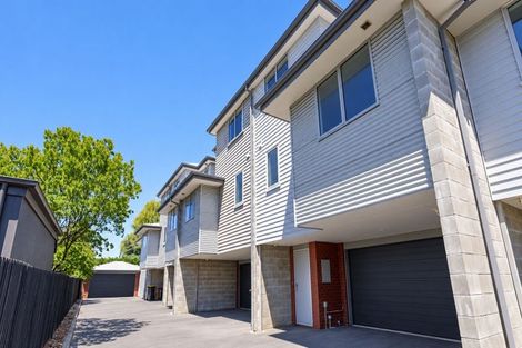 Photo of property in 172c Edgeware Road, Edgeware, Christchurch, 8013