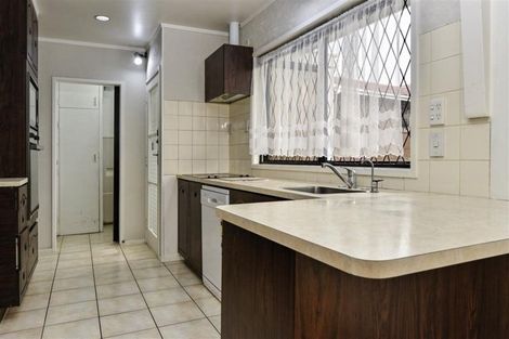 Photo of property in 338 Bucklands Beach Road, Bucklands Beach, Auckland, 2012