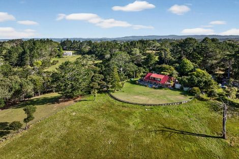 Photo of property in 55 Red Hills Road, Massey, Auckland, 0614