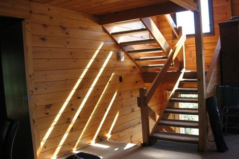 Photo of property in 4/52 Kelburn Parade, Kelburn, Wellington, 6012