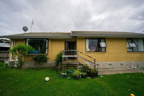 Photo of property in 98 Dixon Road, Glenview, Hamilton, 3206