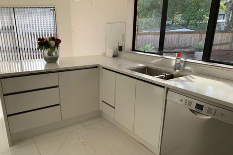 Photo of property in 82 Caribbean Drive, Unsworth Heights, Auckland, 0632