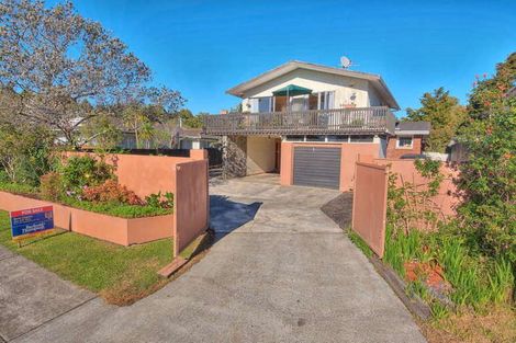 Photo of property in 39 Lawrence Crescent, Hillpark, Auckland, 2102