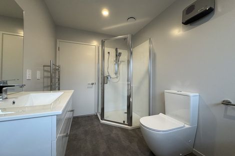 Photo of property in 2/232 Marine Parade, New Brighton, Christchurch, 8061