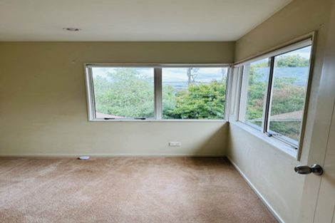 Photo of property in 1/1 Saint Clair Place, Browns Bay, Auckland, 0630