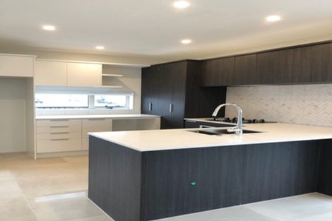 Photo of property in 38 Whimbrel Road, Flat Bush, Auckland, 2019