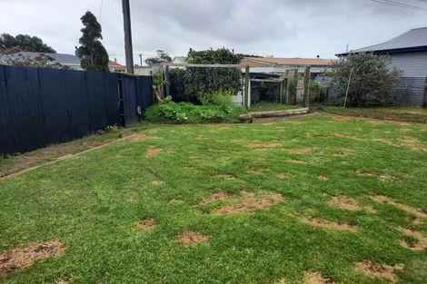 Photo of property in 5 Raleigh Street, Vogeltown, New Plymouth, 4310