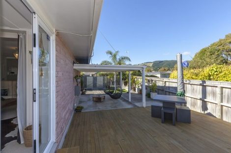 Photo of property in 2a Leybourne Avenue, Waikanae, 5036