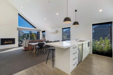 Photo of property in 8 Falconer Rise, Jacks Point, Queenstown, 9371