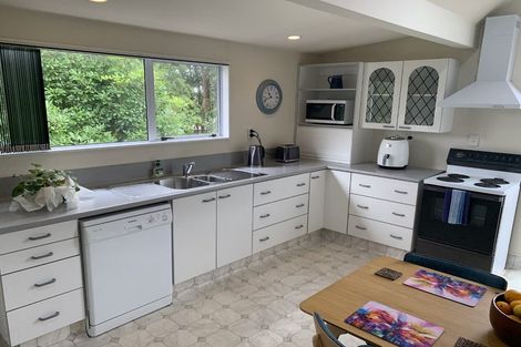 Photo of property in 42 Makora Road, Otaihanga, Paraparaumu, 5036