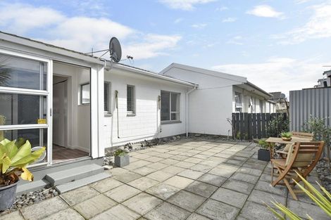 Photo of property in 2/10 Lane Street, Woolston, Christchurch, 8023