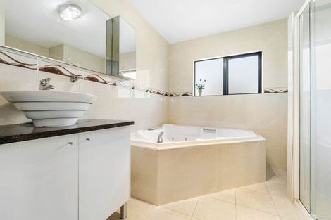 Photo of property in 10 Kingsgate Place, Dannemora, Auckland, 2016