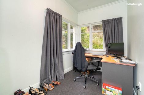 Photo of property in 35 Easther Crescent, Kew, Dunedin, 9012