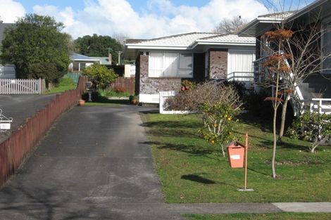 Photo of property in 2/29 Ashdown Place, Pahurehure, Papakura, 2113