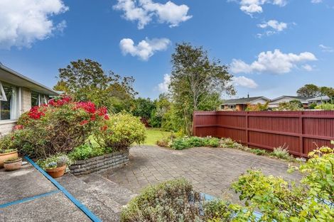 Photo of property in 17 Rosedale Place, Avonhead, Christchurch, 8042