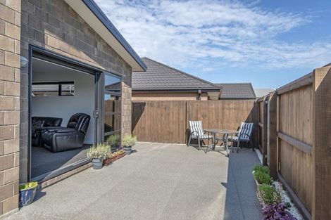 Photo of property in 19 Tangy Loch Lane, Broomfield, Christchurch, 8042