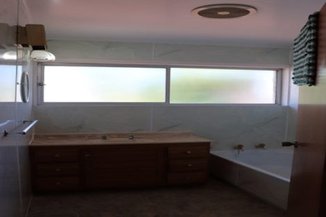 Photo of property in 5 Murvale Drive, Bucklands Beach, Auckland, 2014