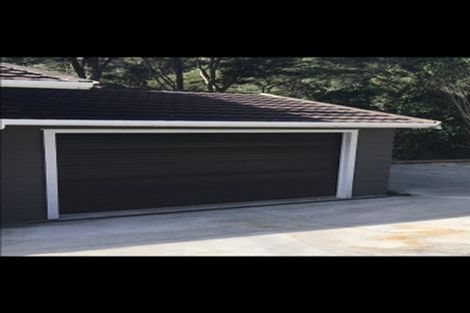 Photo of property in 28 Spinella Drive, Bayview, Auckland, 0629