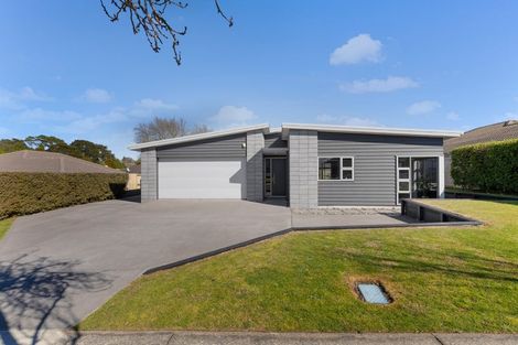 Photo of property in 98 Stirling Drive, Morrinsville, 3300