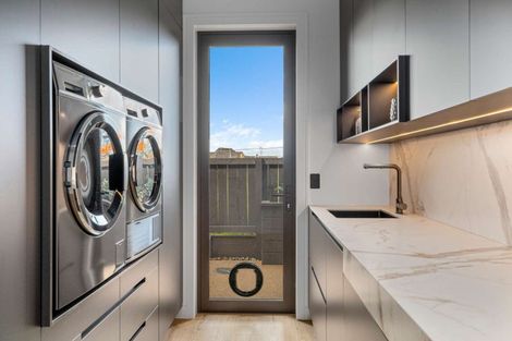 Photo of property in 293 Kitchener Road, Pukekohe, 2120