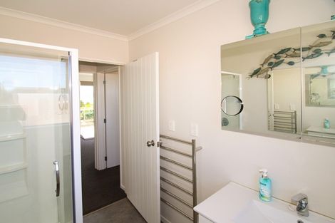 Photo of property in 56 Guthrie Crescent, Castlepoint, Masterton, 5889