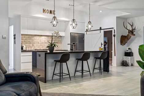 Photo of property in 43 Oceania Sands Way, Papamoa Beach, Papamoa, 3118