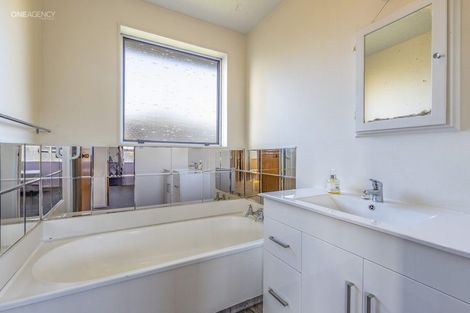 Photo of property in 9 Cornet Lane, Aranui, Christchurch, 8061