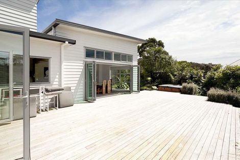 Photo of property in 7b Olwyn Place, Greenhithe, Auckland, 0632