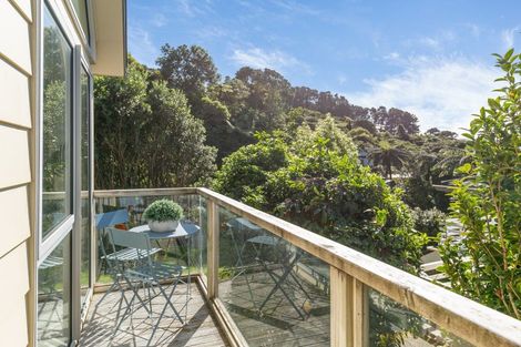 Photo of property in 39 Homewood Crescent, Karori, Wellington, 6012