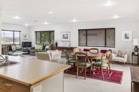 Photo of property in 15 Wroxton Place, Waiuku, 2123