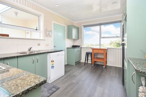 Photo of property in 107 Wallace Road, Mangere Bridge, Auckland, 2022