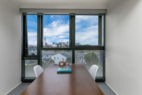 Photo of property in Luna Apartments, 3v/16 Burton Street, Grafton, Auckland, 1010