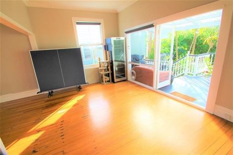 Photo of property in 107 Burnley Terrace, Sandringham, Auckland, 1025