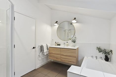 Photo of property in 755 West Coast Road, Oratia, Auckland, 0604