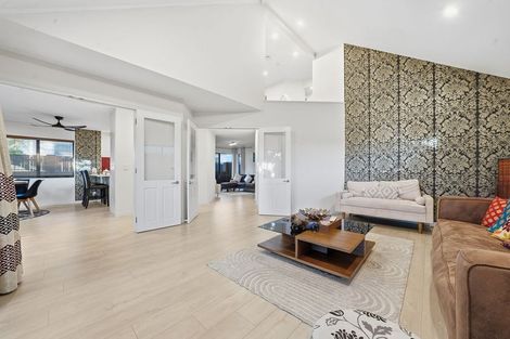 Photo of property in 1/6 Eastern Beach Road, Eastern Beach, Auckland, 2012