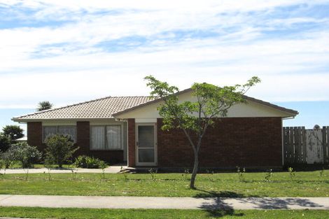 Photo of property in 12 Vanderbilt Place, Welcome Bay, Tauranga, 3112