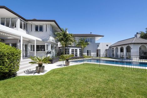 Photo of property in 42 Manor Park, Sunnyhills, Auckland, 2010