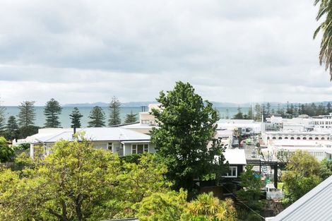 Photo of property in 10 Brewster Street, Bluff Hill, Napier, 4110