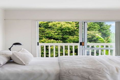 Photo of property in 42 Grenada Avenue, Forrest Hill, Auckland, 0620